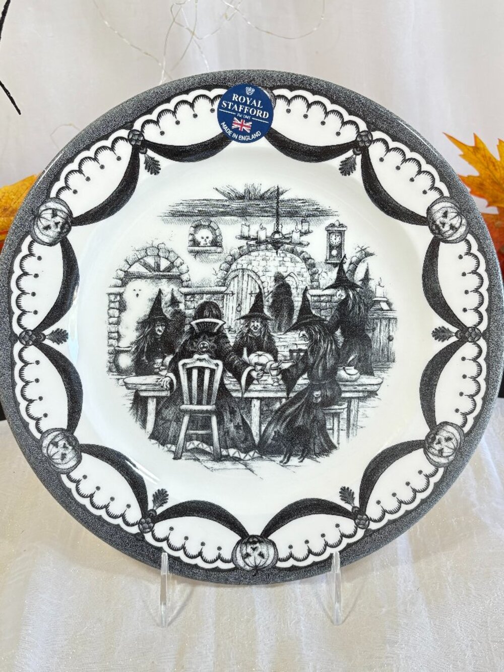 Royal Stafford Halloween Coven Witches Around The Table Dinner Plates Set 4 RARE
